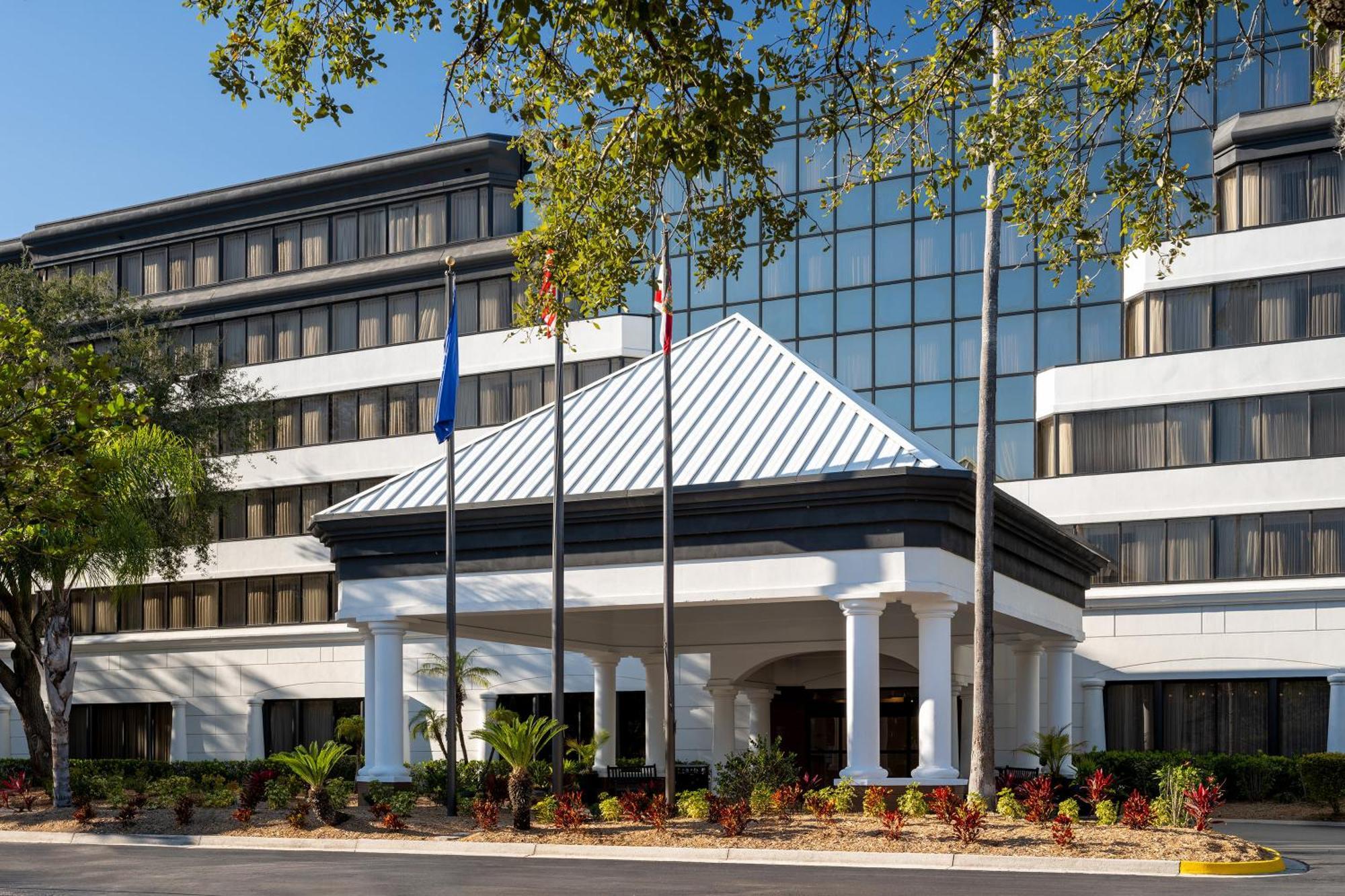 Delta Hotels By Marriott Jacksonville Deerwood Екстериор снимка